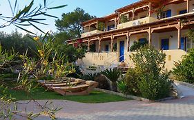 Paradise Apartments